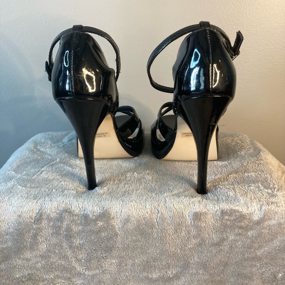 Fredericks Of Hollywood 
5M Black Patent Leather 
Stilettos 4” Heel - Picture 3 of 7